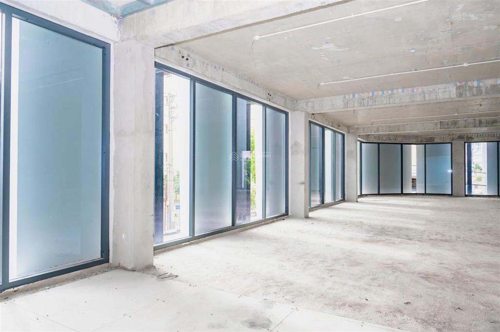 Cho thuê tòa nhà trung tâm phan thiết góc 2 mặt tiền hiếm, 0383 333 ***