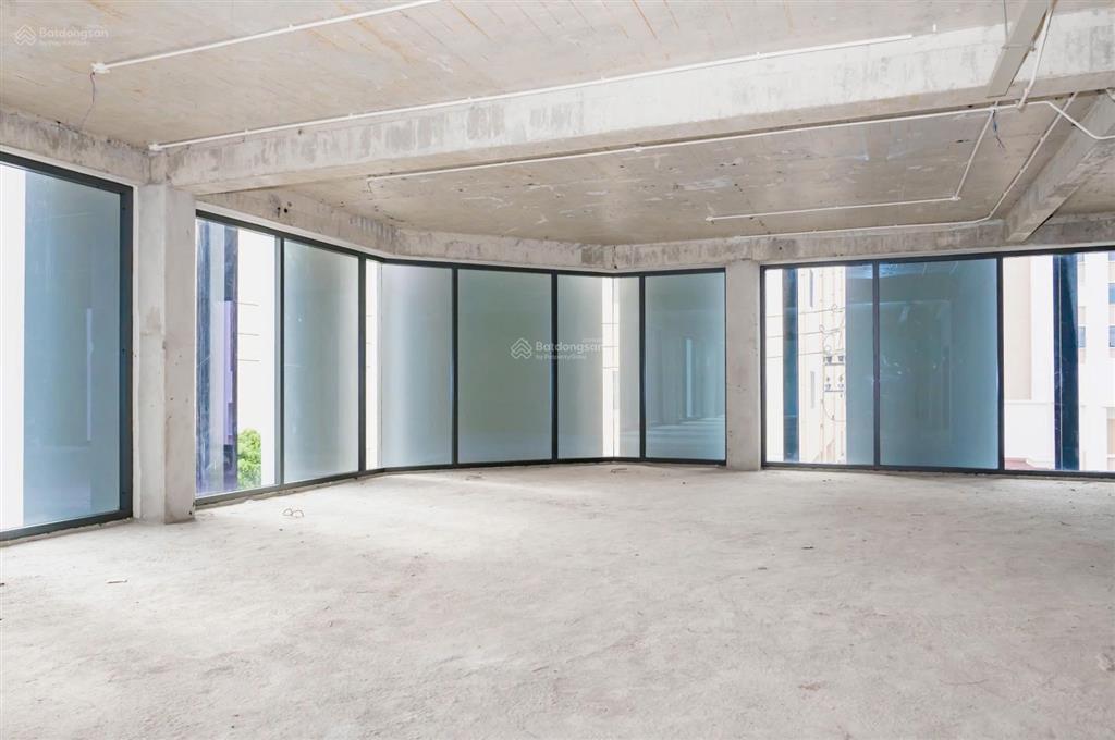 Cho thuê tòa nhà trung tâm phan thiết góc 2 mặt tiền hiếm, 0383 333 ***