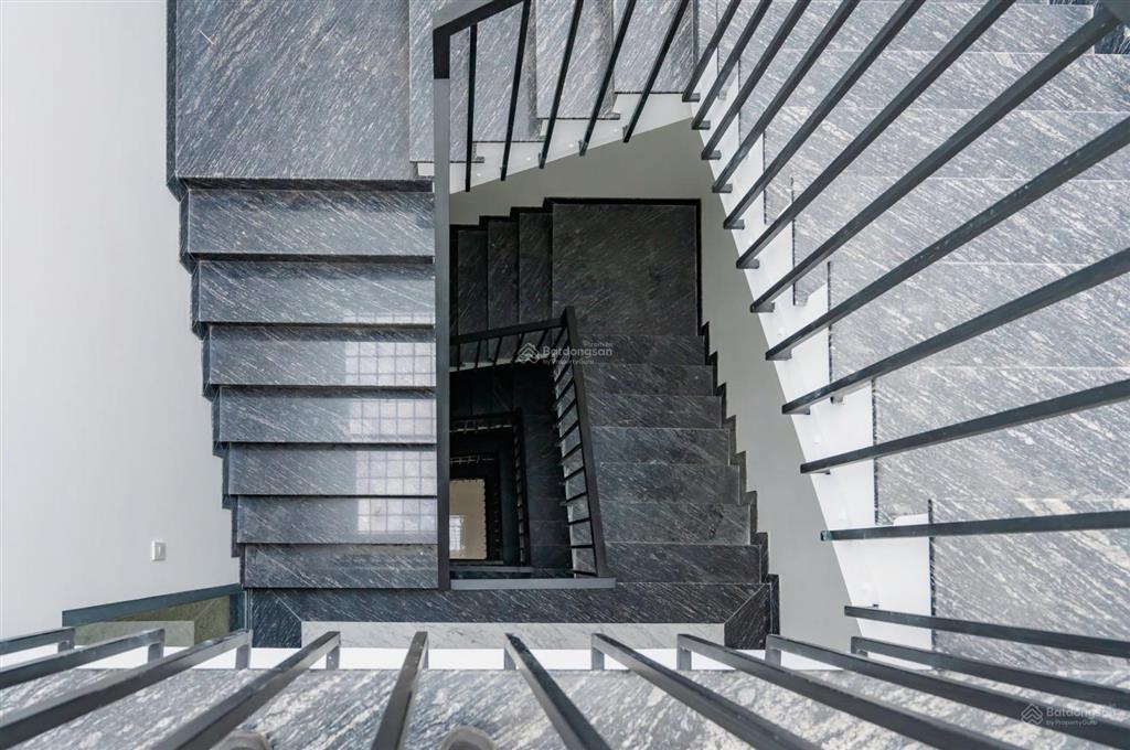 Cho thuê tòa nhà trung tâm phan thiết góc 2 mặt tiền hiếm, 0383 333 ***