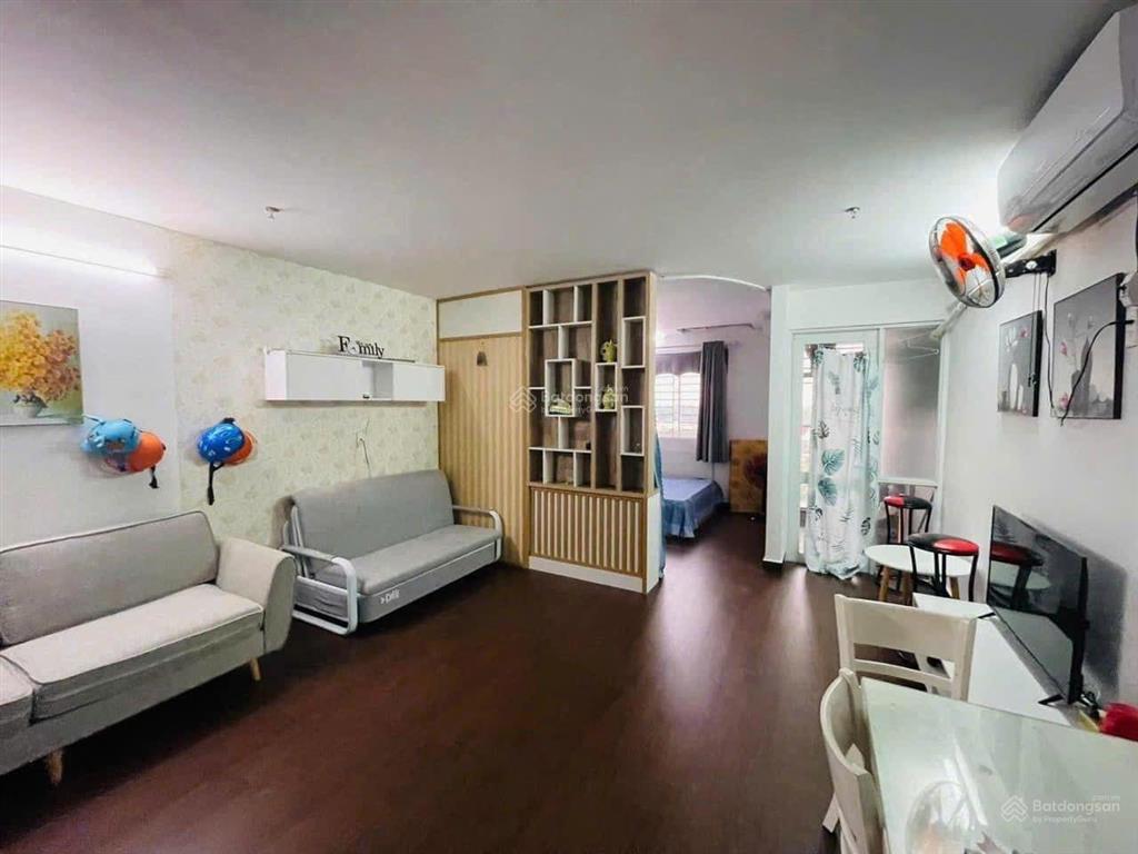 Bán căn hộ tầng cao, nôi thất đẹp