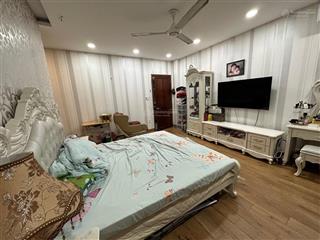 Nhà bán đối diện công viên phúc an khang, thuộc kdc phong phú 5. dt 4,5x18m xây 4 lầu