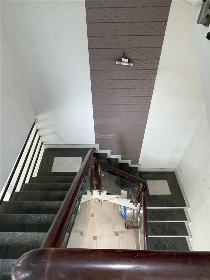 Bán nhà góc 2 mt, trong khu dân cư bình hưng. dt 4x22m = 88m2, xây 4 lầu. sh hoàn công