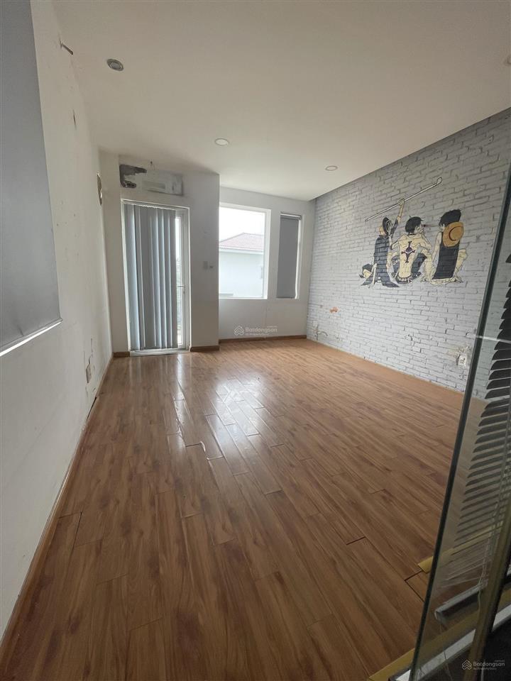 Bán nhà góc 2 mt, trong khu dân cư bình hưng. dt 4x22m = 88m2, xây 4 lầu. sh hoàn công