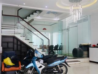 Bán căn biệt thự gần ngay công viên phúc lộc thọ, trong kdc phong phú 5. dt 7x19,5m xây 3 lầu