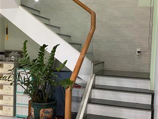 Biệt thự mt đường số 5, khu dân cư phong phú 5. dt 7x19,5m xây 1 hầm và 4 lầu