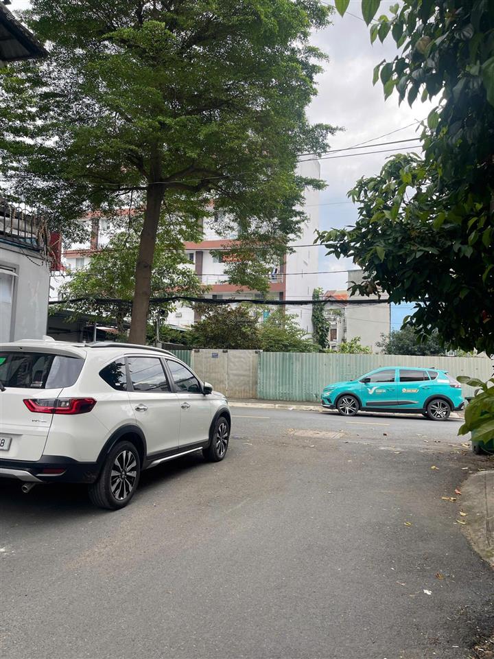 Tòa căn hộ dịch vụ 7 tầng 19x33(540m2) dương quảng hàm cho thu nhập 700 triệu/tháng