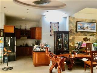 Bán biệt thự mặt tiền trung tâm thủ đức gần ngay phạm văn đồng nhà 3 tầng đẹp không tỳ vết 15.9tỷ