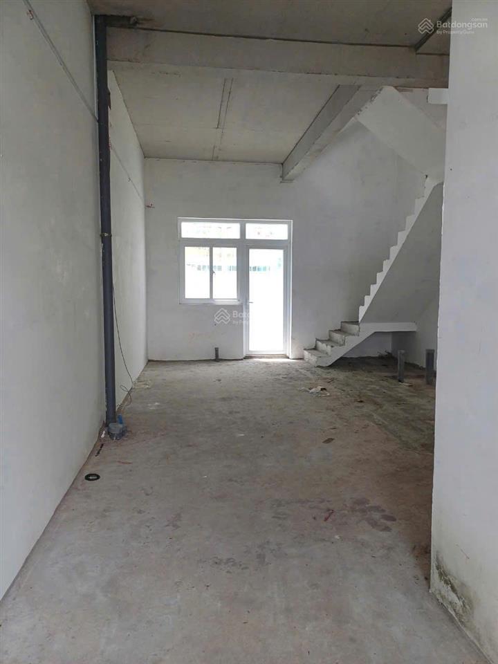 Chủ cần chuyển nhượng gấp nhà phố lovera giá chỉ 6,950 tỷ đã hoàn thiện cơ bản