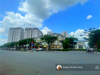 Chính chủ gửi bán lô đất hai mặt tiền đường liên phường, q9. đi global city 100m. 200 triệu/m2