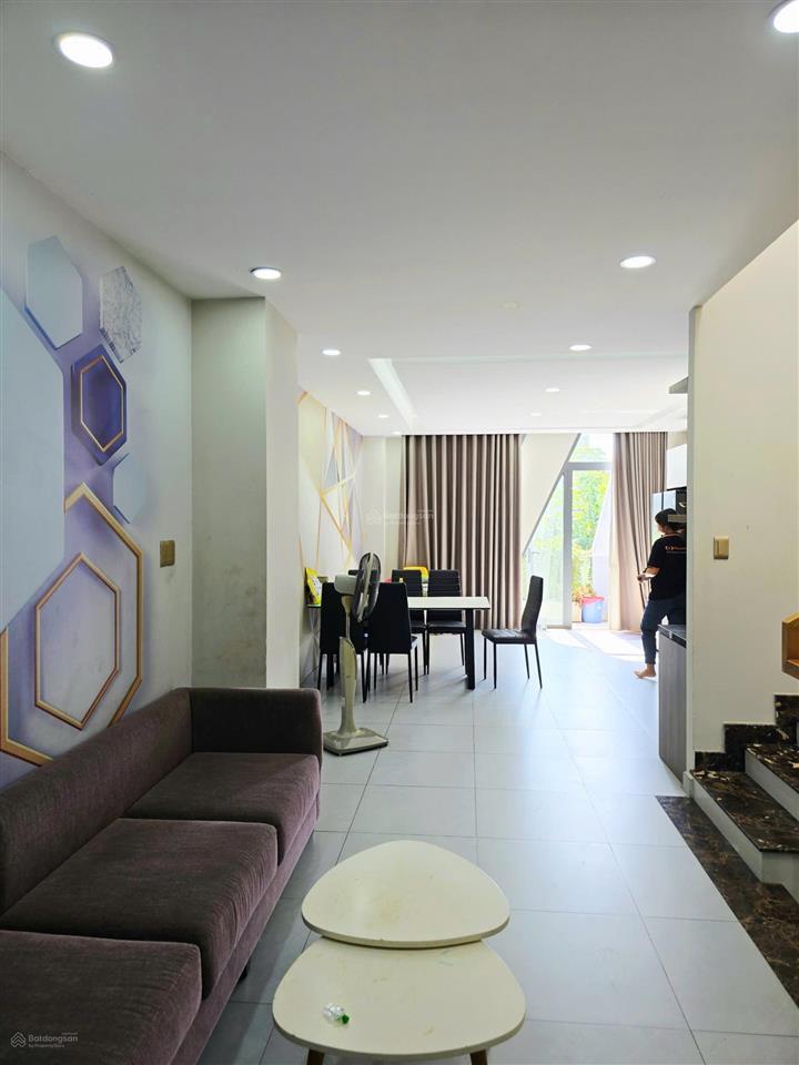 Chủ gửi bán nhà 3,5 tầng sổ hồng hoàn công, kdc nam long, quận 9. giá 12,5 tỷ.  0931 000 *** tt