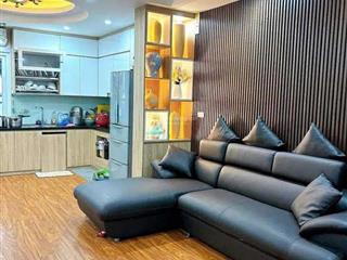Bán căn góc 80m, 2 ngủ, 2 vệ sinh, khu 11 toà. view đường trục cienco 5