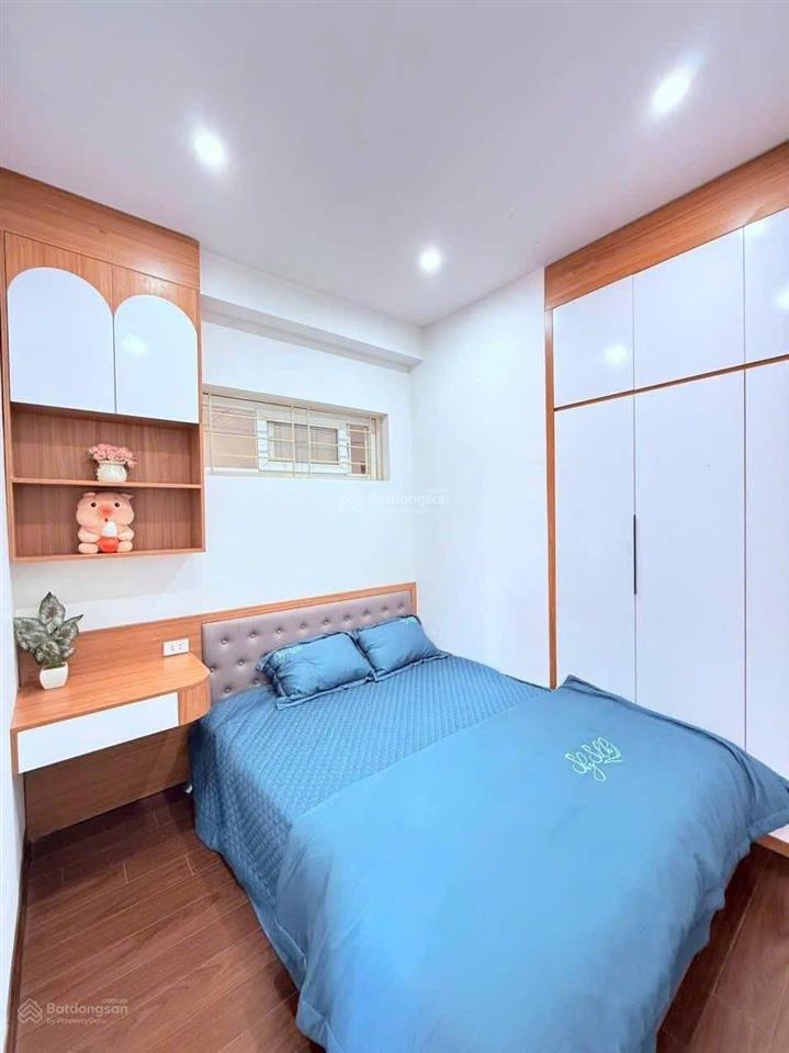 Bán căn hộ 68m, 2 ngủ, 2 vệ sinh, view thoáng. khu 11 toà, nội thất đẹp