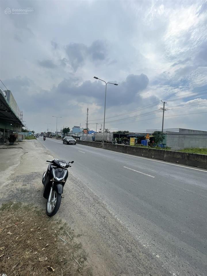 9,500m2 đất mặt tiền đt830 (gần waterpoint nam long) 60x165m (có 1.800m2 thổ cư)