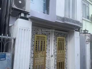 Huỳnh tấn phát q7  3,3 tỷ, 4x11m  1 trệt 1 lầu 2 phòng  hẻm 2,5m  sổ riêng  0939 297 ***