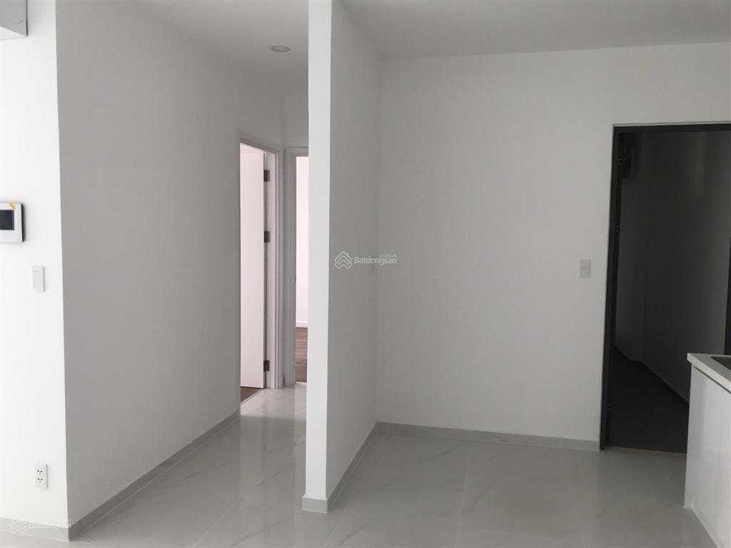 Thuê ngay căn d'lusso 2pn giá từ 12.5tr/th, ntcb. view cực đẹp, tầng cao 0911 850 ***