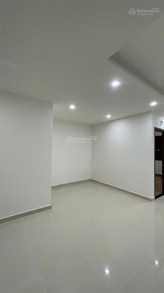 Bán căn hộ 2pn, 2wc, 68m2 giá cực chất tại đào trí, giá 3.1 tỷ, q7, hcm 0939 720 ***