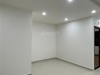 Bán căn hộ 2pn, 2wc, 68m2 giá cực chất tại đào trí, giá 3.1 tỷ,q7, hcm  0939 720 ***