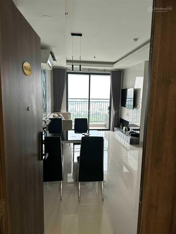 Q7 boulevard bán ch vị trí tốt 3,7 tỷ 2pn hđmb, bao phí, tầng view đẹp.  0969 790 ***