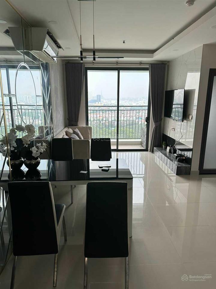 Q7 boulevard bán ch vị trí tốt 3,7 tỷ 2pn hđmb, bao phí, tầng view đẹp.  0969 790 ***