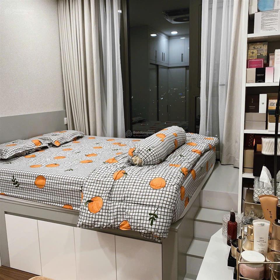 Cuối năm bán gấp căn eco green, 6 tỷ 2pn, giá tốt, uy tín, tầng cao, đã có sổ  0939 720 ***