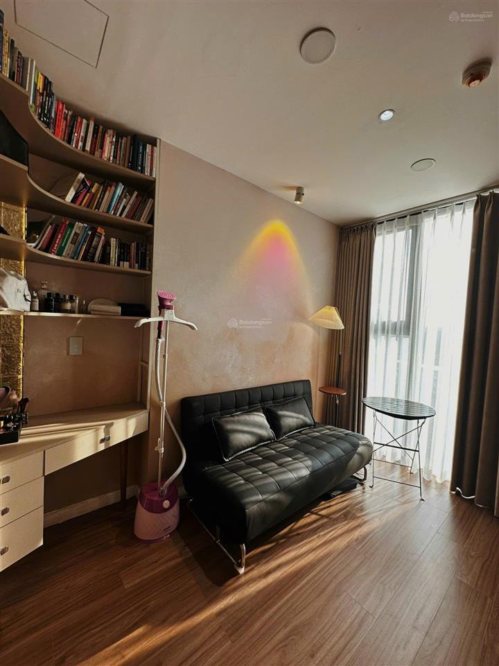 Cuối năm bán gấp căn eco green, 6 tỷ 2pn, giá tốt, uy tín, tầng cao, đã có sổ  0939 720 ***