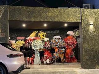 Quán bar 19 cao bá nhạ phường nguyễn cư trinh quận 1 khu vực sầm uất trung tâm kinh doanh sôi động