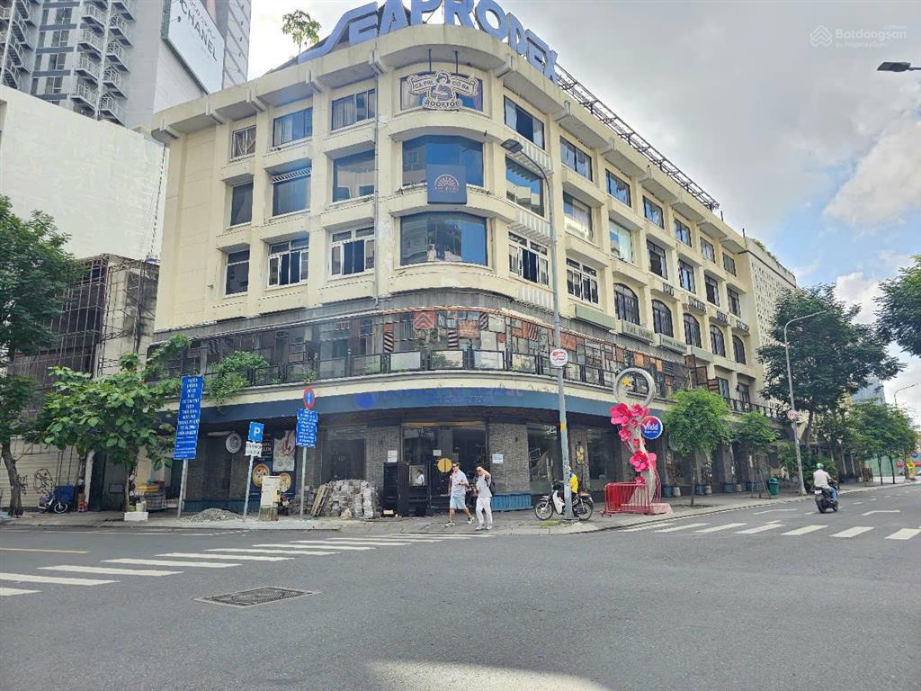 1000m2 có cắt lẻ góc 2 mặt tiền đường 2 4 6 đồng khởi  ngô đức kế p. bến nghé quận 1