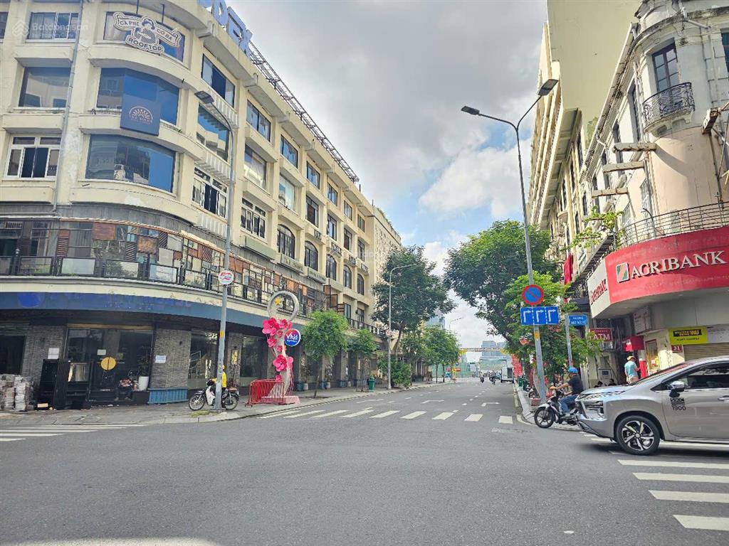 1000m2 có cắt lẻ góc 2 mặt tiền đường 2 4 6 đồng khởi  ngô đức kế p. bến nghé quận 1