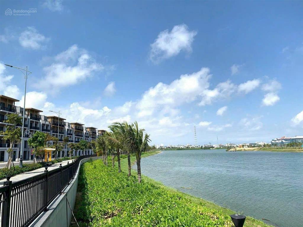 Bờ quan 9 siêu đẹp tại khu điện âm trái. nhìn sang đảo kim cương