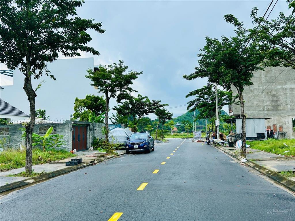 245m2 đầm sen, đông nam, sát công viên và 2 tòa ánh dương. vị trí rất đẹp