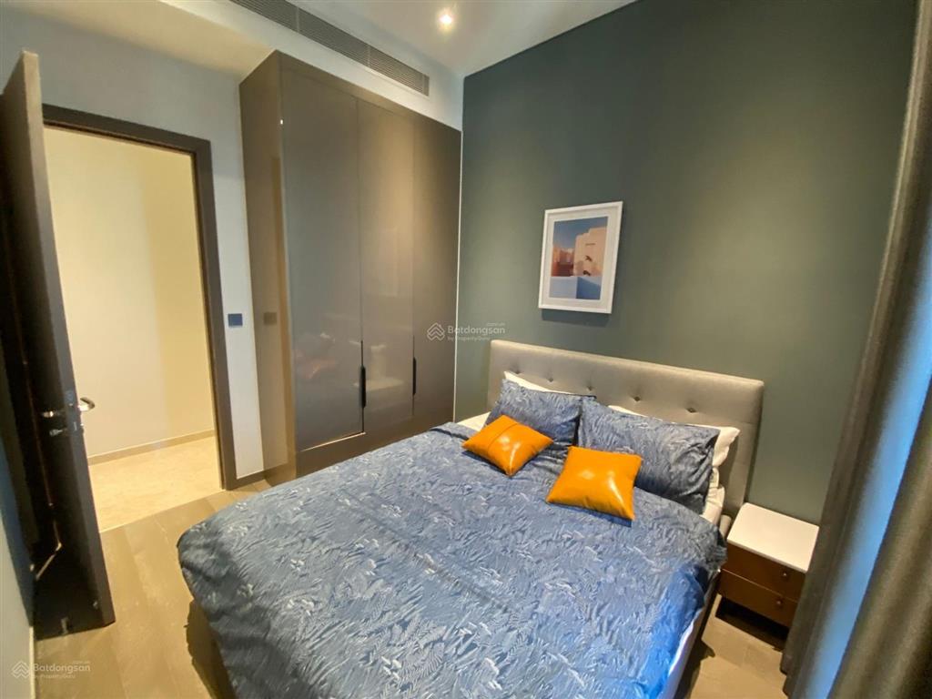 Bán the marq 3 phòng ngủ 23 tỷ tầng cao giá tham khảo tốt trong khu vực.  0902 705 ***