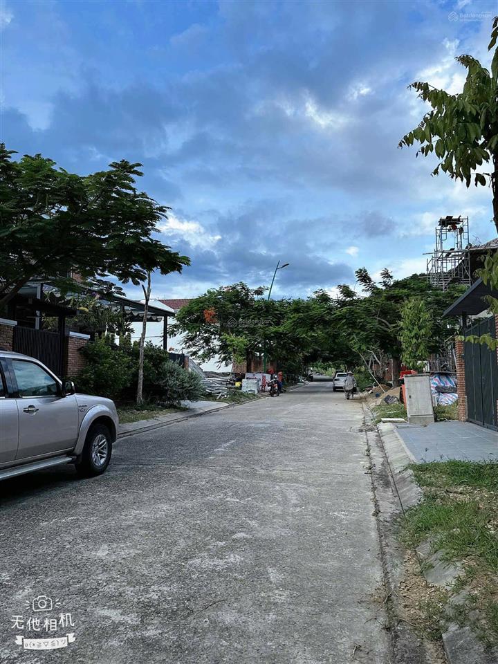 Bán lô biệt thự kđt giáng hương, trục giữa hoa anh đào đẹp của dự án