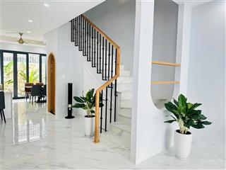 Bán nhà full nội thất đẹp kđt mỹ gia gói 8 capella nha trang  8,2 tỷ