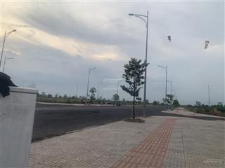 Bán gấp lô 80m2, giá chỉ 900 triệu,  để xem đất ạ