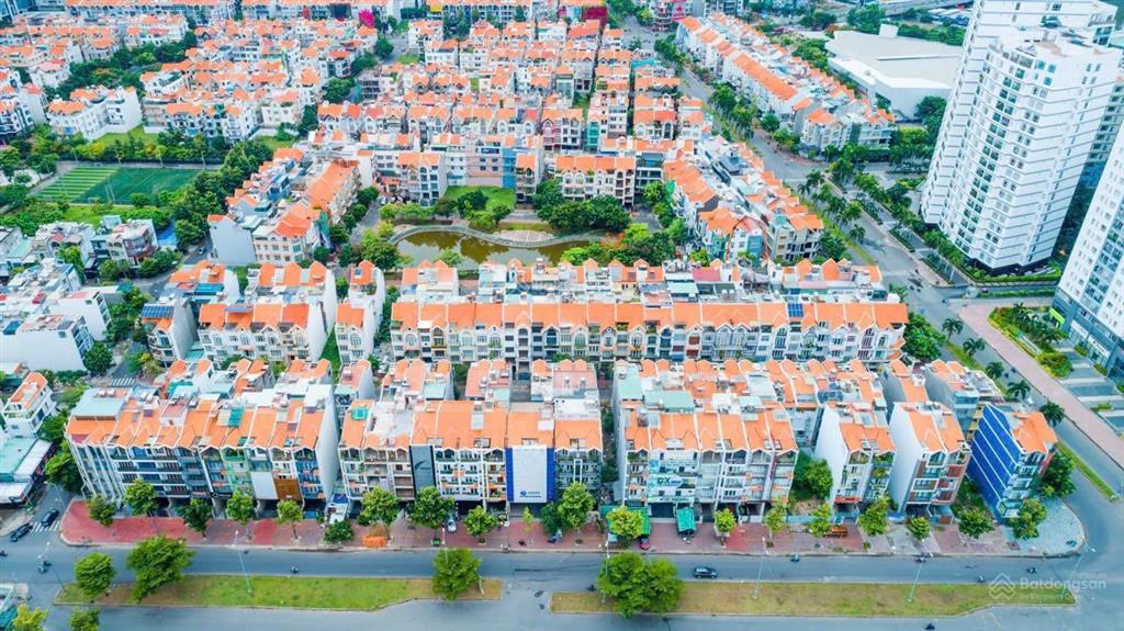 Bán lô đất biệt thự khu himlam, tân hưng, q. 7 đường số 10, hướng nam. giá 190tr/m2.  0909 380 ***