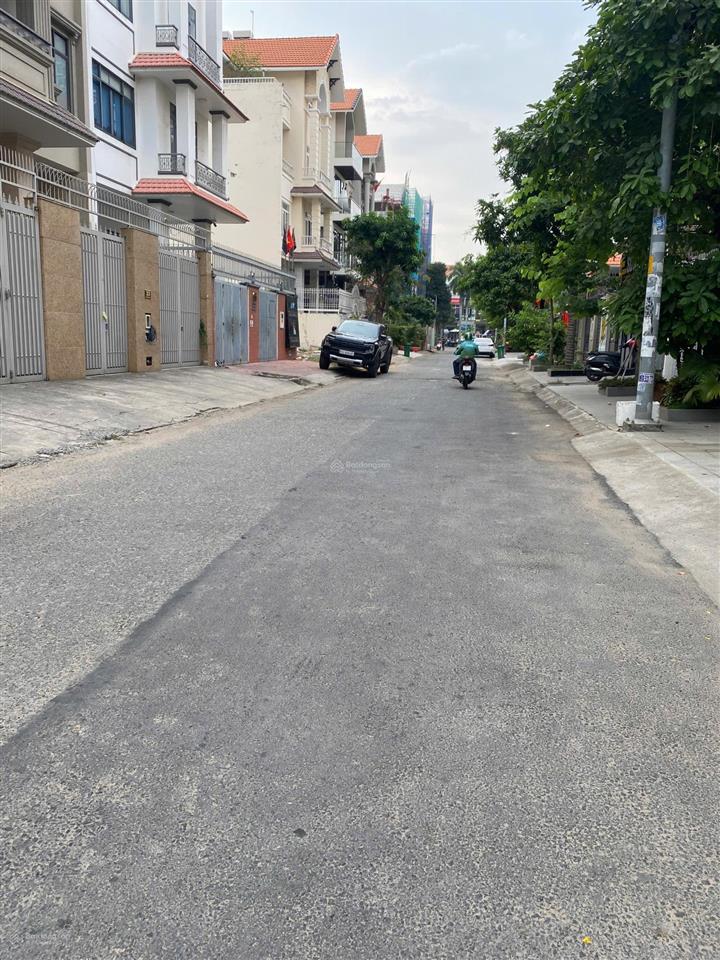 Bán lô đất biệt thự khu himlam, tân hưng, q. 7 đường số 10, hướng nam. giá 190tr/m2.  0909 380 ***