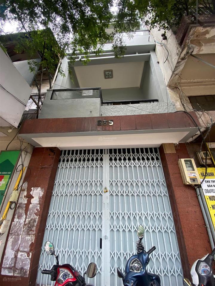 Cho thuê nhà mặt tiền trường chinh, p12 (3.7x16m  nh 4m) nhà 2 lầu st  giá thuê 26 triệu/tháng