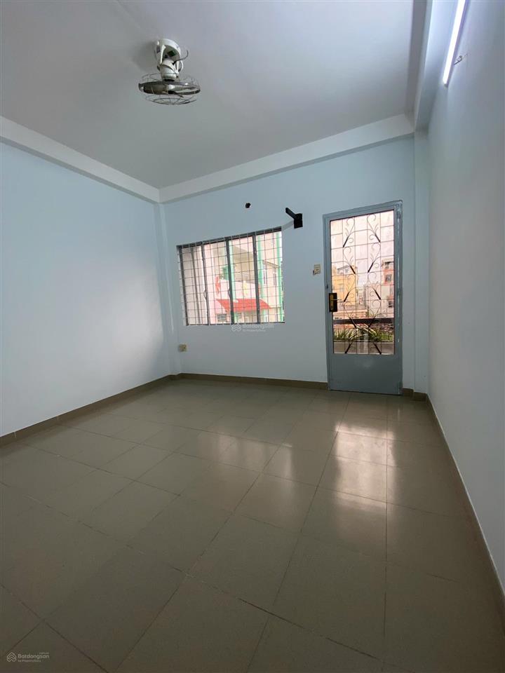 Cho thuê nhà mặt tiền trường chinh, p12 (3.7x16m  nh 4m) nhà 2 lầu st  giá thuê 26 triệu/tháng