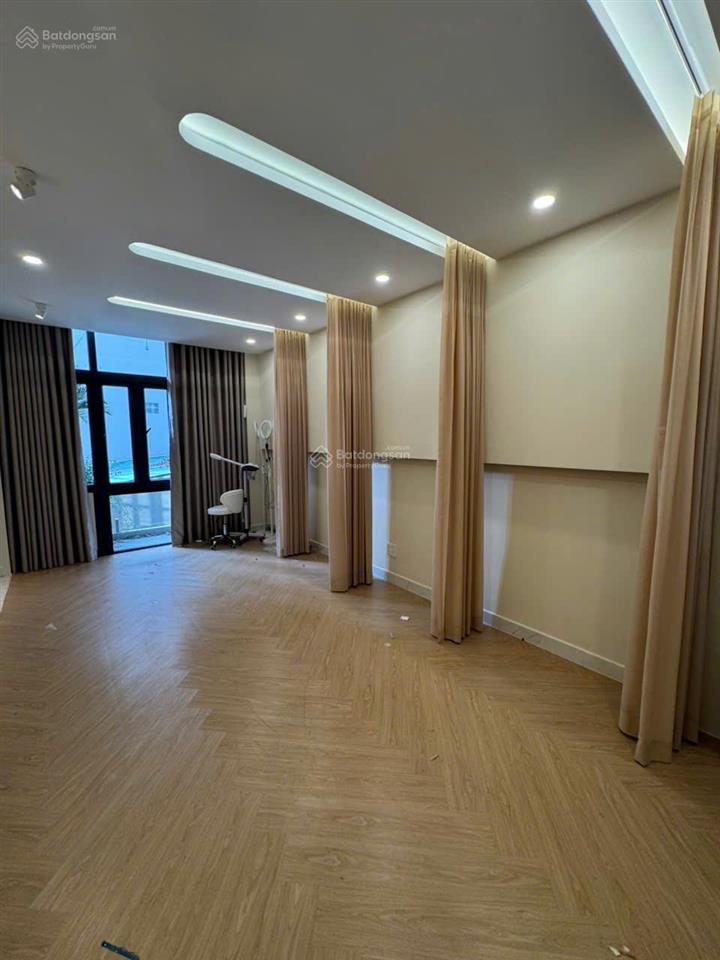 Bán nhà riêng đường 3 tháng 2, p11, q10 dt 3,65x13m  cn 45.6m2  lửng 2 lầu mới giá 13.8 tỷ