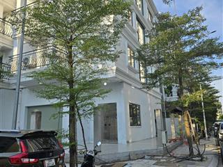 Chính chủ cần cho thuê căn góc biệt thự ngay tại chung cư rose town