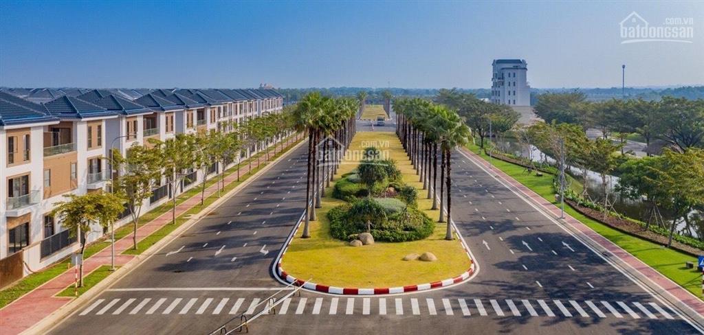 Shophouse khối đế, lô góc tòa t2  zone 6. khai thác sinh lời ngay. gọi em 0947 188 ***