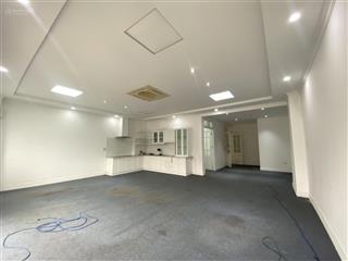 Cho thuê văn phòng 70m2 phố trung yên 0565 196 ***