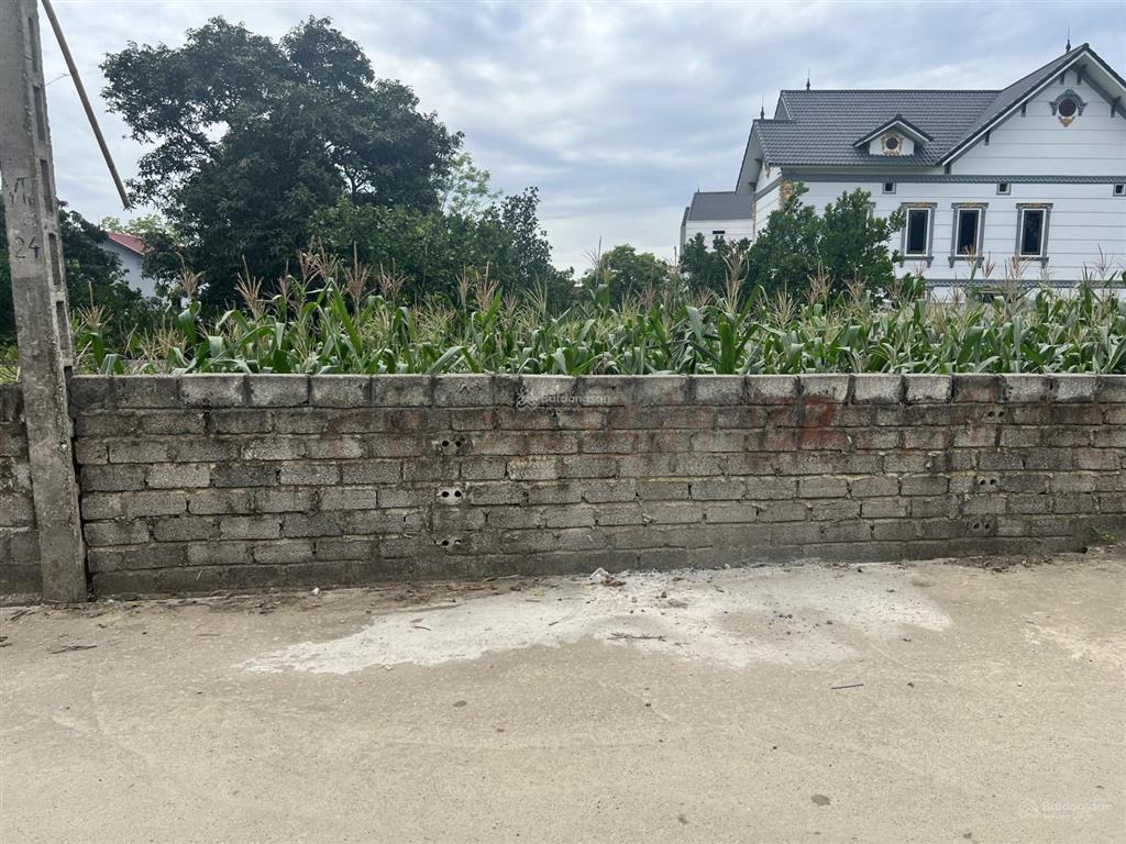 Cần bán lô đất trục đường lớn 30 m  giá chỉ 3,3 tỷ  0989 881 ***