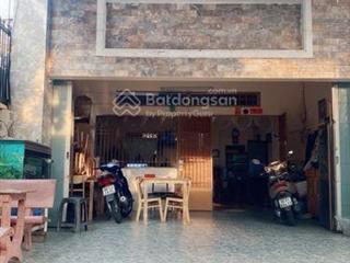Bán đất tặng nhà cấp 4 còn sử dụng