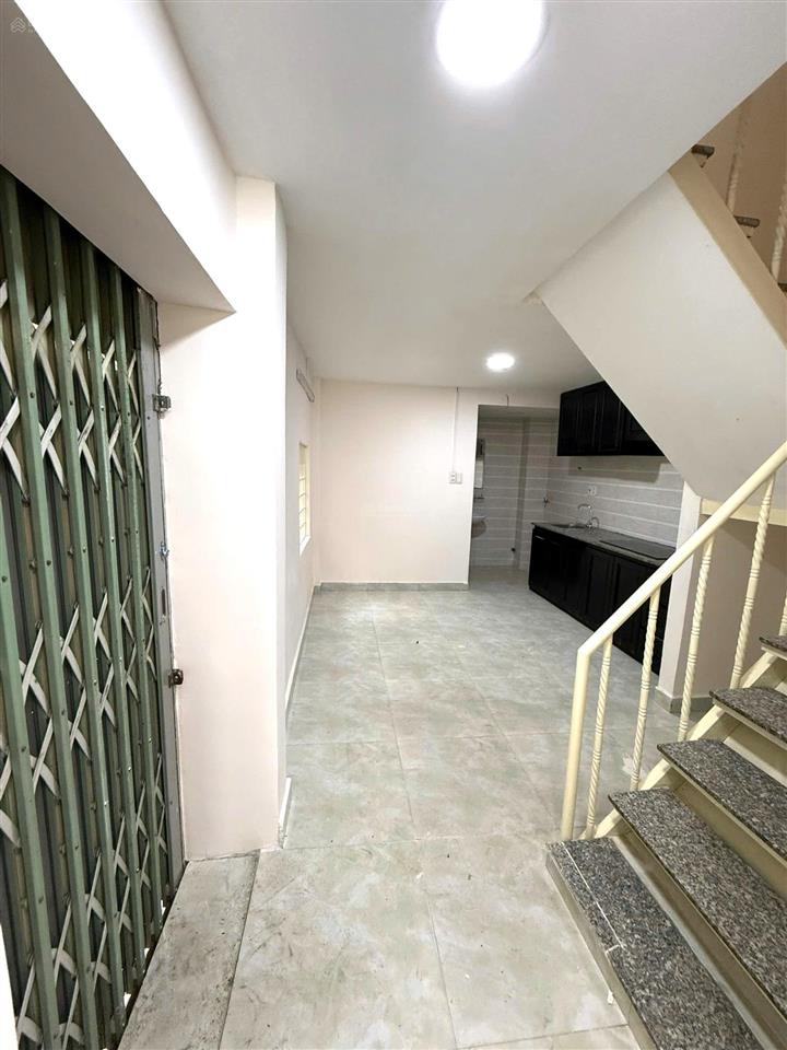 Cho thuê nhà mặt tiền võ văn kiệt, phù hợp mọi ngành nghề, hoặc thuê ở. chỉ 20tr/tháng