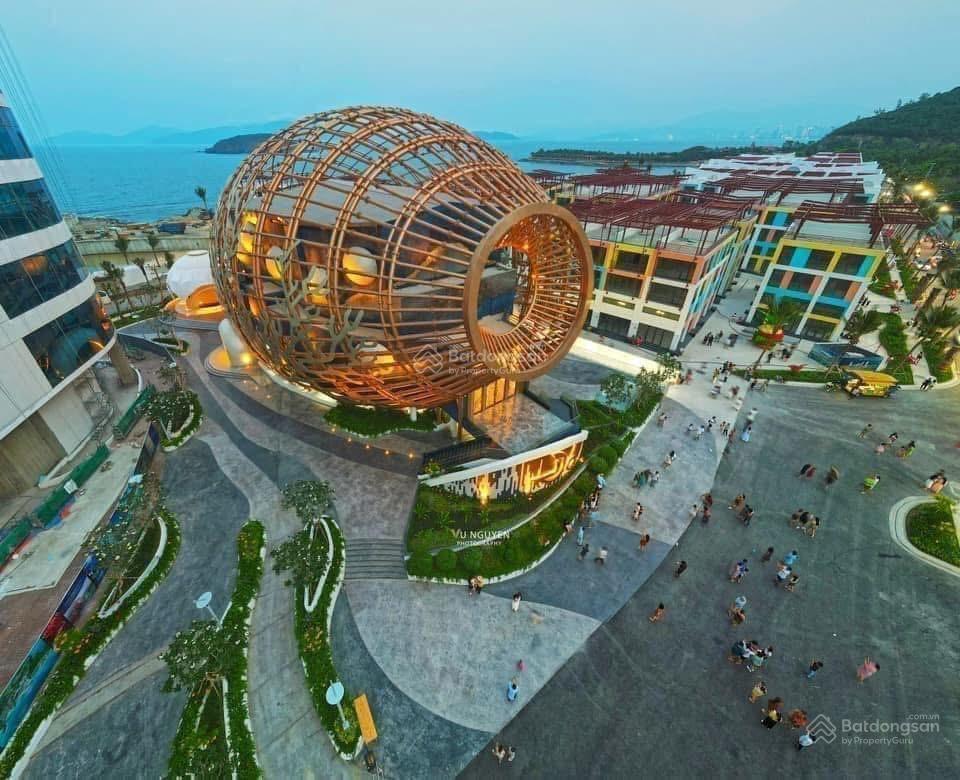 Căn góc shophouse libera trong tổ hợp nghỉ dưỡng giải trí 5 sao vega city nha trang sổ hồng riêng