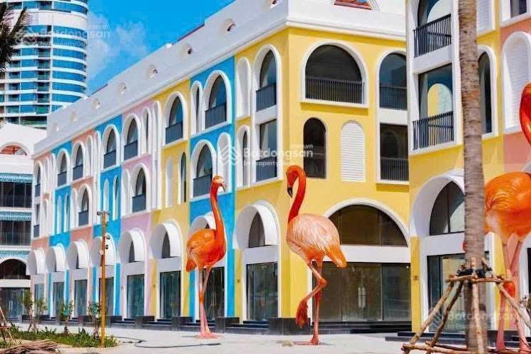 Bán shophouse 3 tầng gần biển trong quần thể vega city nha trang đã có sổ riêng chỉ 9,5 tỷ