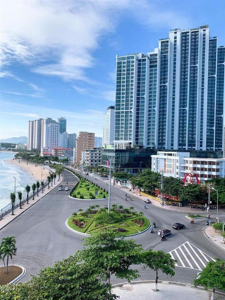Căn studio scenia bay nha trang ban công đông nam bán gấp chỉ 3 tỷ 750tr cho thuê 13tr/tháng