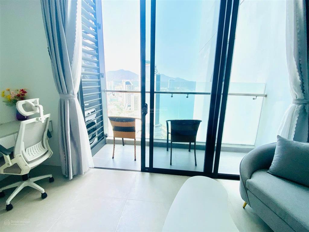 Căn studio scenia bay nha trang bán gấp chỉ 3 tỷ 250tr để lại nội thất view biển đẹp