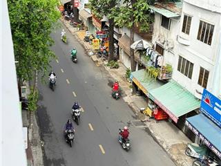 Mặt tiền nguyễn thái bình, phường 4, quận tân bình. sát vincom . diện tích  7 x 17.5 nở hậu 7m